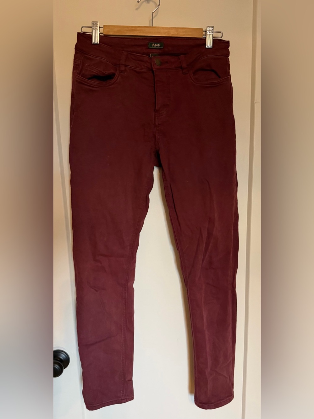 Roots Women’s Skinny Jeans in Burgundy